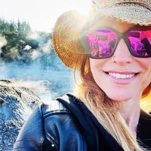 Meet your Posher, Laurel